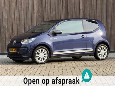Blauw Gebruikt 2015 VW up! CLUB Hatchback | € 5.450 (Eerlijke prijs)