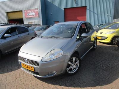Occasion Fiat Grande Punto Sport 95 PK (69 kW) 2006 Grijs Hatchback