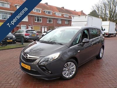 Grijs Gebruikt 2013 Opel Zafira Design Edition MPV | € 13.944