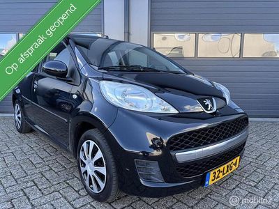 Zwart Gebruikt 2010 Peugeot 107 Urban Move Hatchback | € 3.750 (Duur)