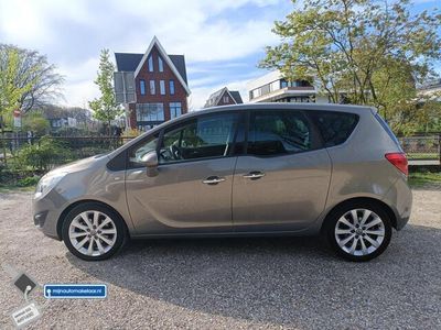 tweedehands Opel Meriva 1.4 Turbo Cosmo Weinig km & dealer onderhouden