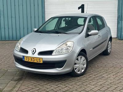 tweedehands Renault Clio 1.4-16V Rip Curl Airco!! NwApk!! 5-Deurs!! 2007!!