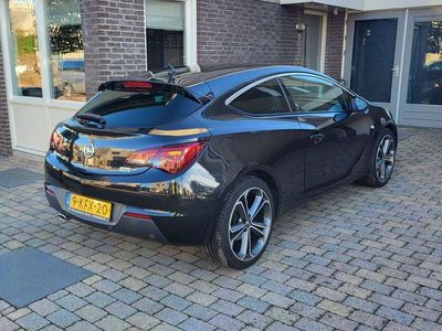 Opel Astra GTC