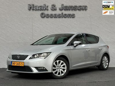 Occasion Seat Leon CONNECT 116 PK (85 kW) 2015 Grijs Hatchback