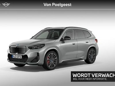 Grijs (metallic) Gebruikt 2024 BMW iX1 M Sport SUV | € 43.900 (Iets duurder)