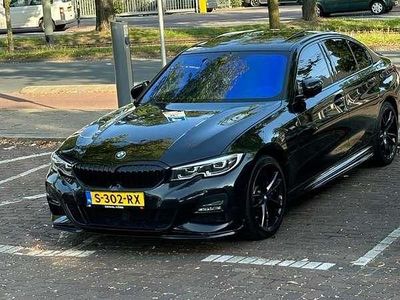 Gebruikt 2019 BMW 330 Sport Line Sedan | € 28.500