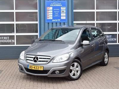Grijs Gebruikt 2009 Mercedes B150 Business MPV | € 7.900 (Duur)