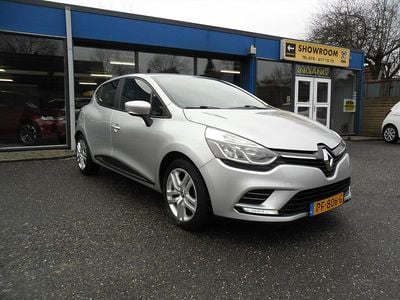 Occasion Renault Clio IV Zen 90 PK (66 kW) 2017 Grijs Hatchback