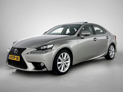 Grijs Gebruikt 2013 Lexus IS300h Luxury Line Sedan | € 22.450 (Iets duurder)