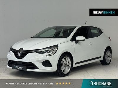 Blanc glacier (369) Occasion 2021 Renault Clio V Zen Hatchback | € 12.845 (Goede deal)