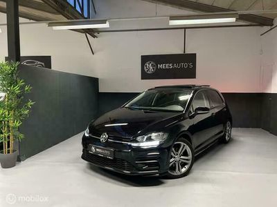 tweedehands VW Golf VII 1.5 TSI Highline Business R IQ-Drive Pano