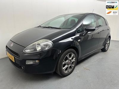 Zwart Gebruikt 2014 Fiat Punto Evo Lounge Hatchback | € 4.700 (Eerlijke prijs)
