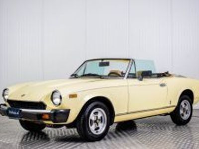 Fiat 124 Spider