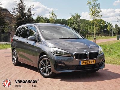 Grijs Gebruikt 2022 BMW 216 Executive Stationwagen | € 19.490 (Eerlijke prijs)