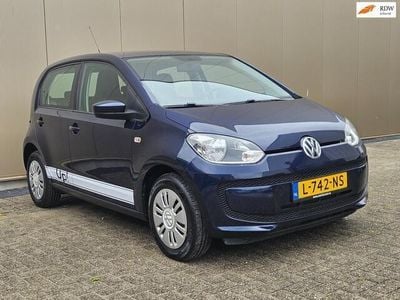Blauw, metallic lak Gebruikt 2013 VW up! Hatchback | € 5.550 (Goede deal)