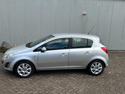 Grijs Occasion 2011 Opel Corsa Cosmo Hatchback | € 2.950 (Eerlijke prijs)