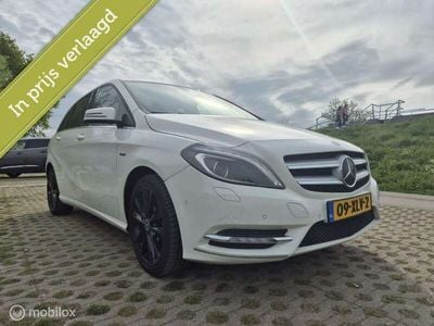 Mercedes B200