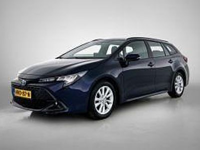 Blauw metallic Occasion 2024 Toyota Corolla Limited Stationwagen | € 27.900 (Eerlijke prijs)