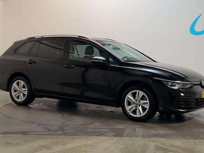 Zwart Gebruikt 2022 VW Golf VIII Business Stationwagen | € 18.450 (Goede deal)