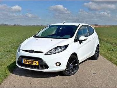 Occasion 2010 Ford Fiesta Ambiente Sedan | € 2.700 (Eerlijke prijs)