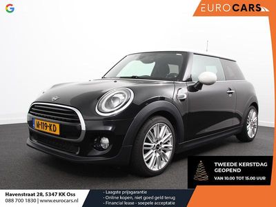 Zwart Gebruikt 2019 Mini Cooper Chili Hatchback | € 14.940 (Eerlijke prijs)