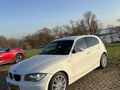 Wit Occasion 2009 BMW 118 Hatchback | € 4.600 (Eerlijke prijs)