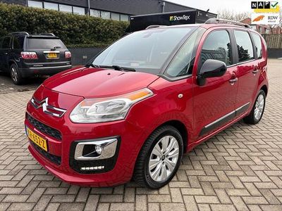 Rood (metallic) Occasion 2016 Citroën C3 Picasso Feel MPV | € 6.750 (Eerlijke prijs)