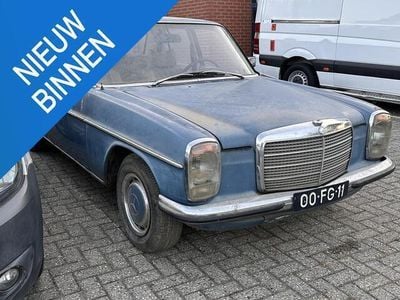Blauw Gebruikt 1975 Mercedes 230 Sedan | € 2.900