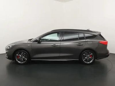 Grijs Occasion 2020 Ford Focus ST-Line Stationwagen | € 12.950 (Iets duurder)