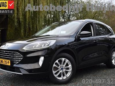 Zwart Gebruikt 2021 Ford Kuga Titanium SUV | € 23.745 (Eerlijke prijs)
