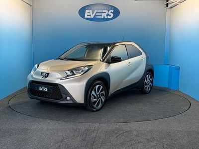 Bruin Occasion 2024 Toyota Aygo X Play SUV | € 20.650 (Eerlijke prijs)