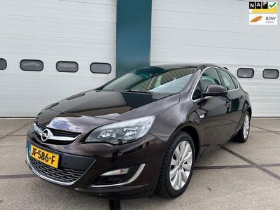 tweedehands Opel Astra 1.4 Turbo Sport + Origin. 143.000Km!