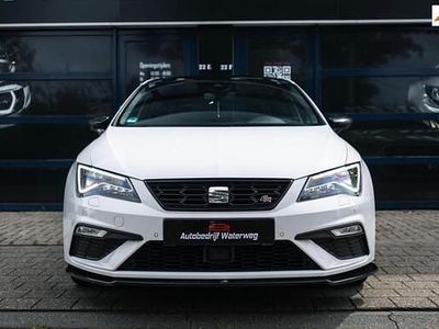 Wit Occasion 2018 Seat Leon FR Hatchback | € 17.750 (Iets duurder)