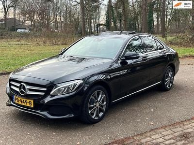 Zwart (metallic) Occasion 2016 Mercedes C220 Edition 1 Sedan | € 14.750 (Goede deal)