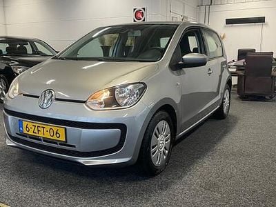Grijs Gebruikt 2015 VW up! move up! Hatchback | € 5.650 (Goede deal)