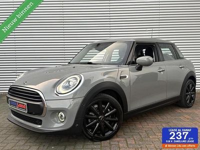 Grijs (metallic) Gebruikt 2020 Mini ONE Hatchback | € 17.750 (Eerlijke prijs)