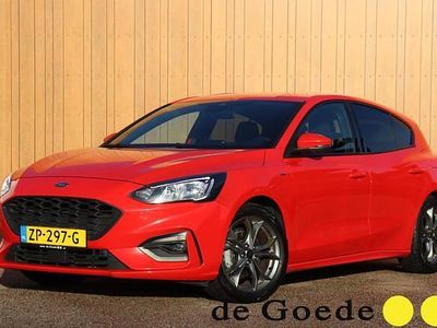 Rood Occasion 2019 Ford Focus Business Edition Hatchback | € 13.940 (Eerlijke prijs)