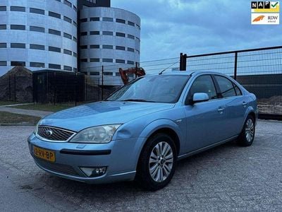 Occasion Ford Mondeo Platinum 146 PK (107 kW) 2005 Grijs Hatchback