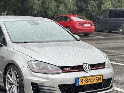 VW Golf VII