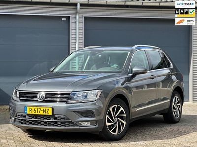 tweedehands VW Tiguan 1.4 TSI COMFORTLINE BUSINESS 61000 KM VELE OPTIE