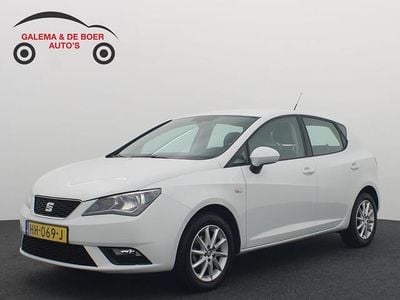 Wit Gebruikt 2015 Seat Ibiza CONNECT Hatchback | € 7.444 (Eerlijke prijs)