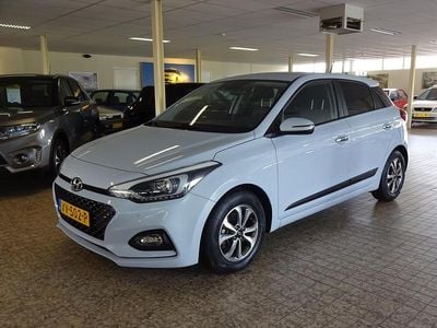 Occasion Hyundai i20 Premium 99 PK (72 kW) 2019 Blauw Hatchback