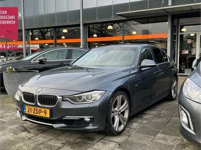 tweedehands BMW 328 3-SERIE BWJ 2012 / 245 PK i High Executive automaat / Sportstoelen / Navi / Hihg end sound / Clima / 19'' LMV / Parkeersensoren /