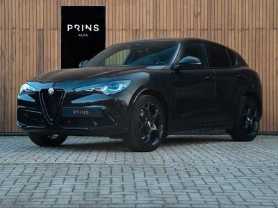 Zwart (metallic) Occasion 2023 Alfa Romeo Stelvio Competizione SUV | € 67.500