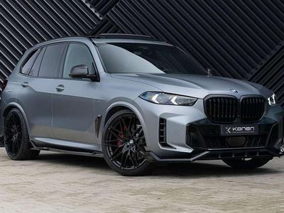 Grijs (metallic) Occasion 2025 BMW X5 M Sport SUV | € 124.900
