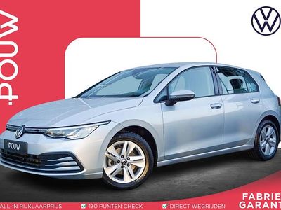 Occasion VW Golf VIII Life 110 PK (80 kW) 2023 Grijs Hatchback