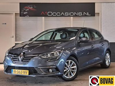 Occasion Renault Mégane IV Zen 132 PK (97 kW) 2016 Grijs Hatchback
