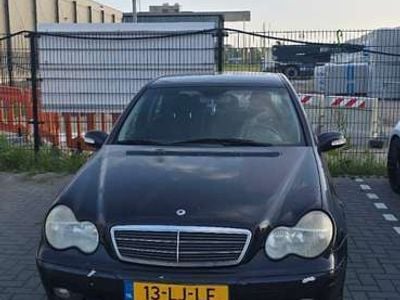 Mercedes C180