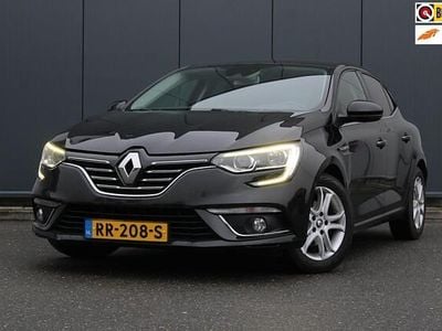 Zwart (metallic) Occasion 2017 Renault Mégane GT Line GT-Line Hatchback | € 10.450 (Eerlijke prijs)