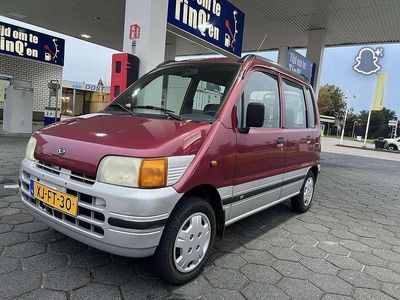 Paars Gebruikt 1998 Daihatsu Move Hatchback | € 900